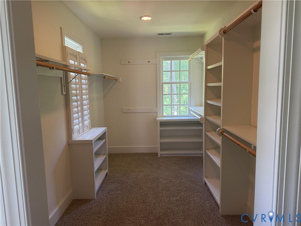 17 Charnwood Rd