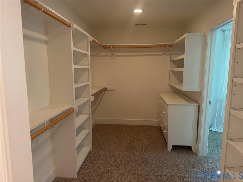 17 Charnwood Rd