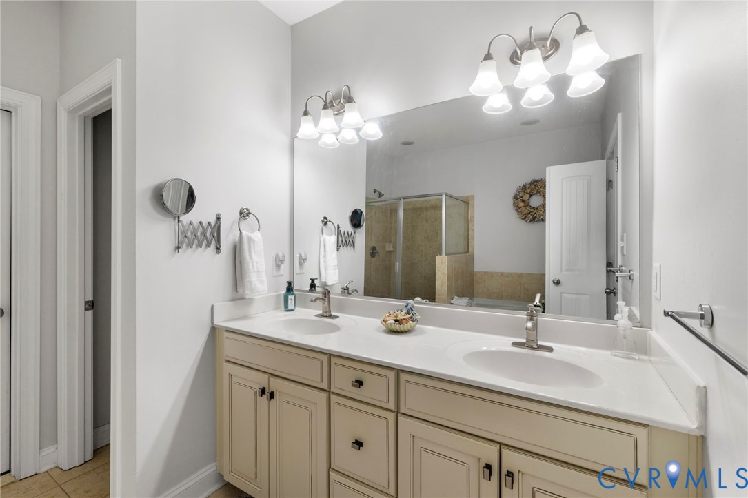 16707 White Daisy Loop