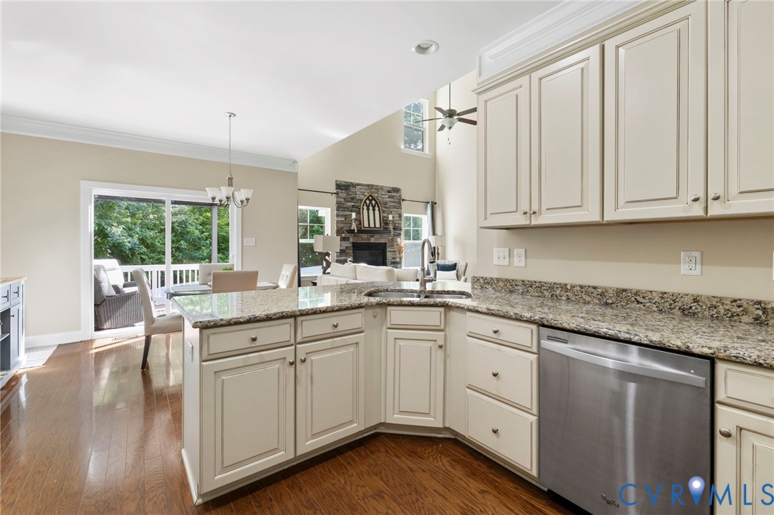 16707 White Daisy Loop