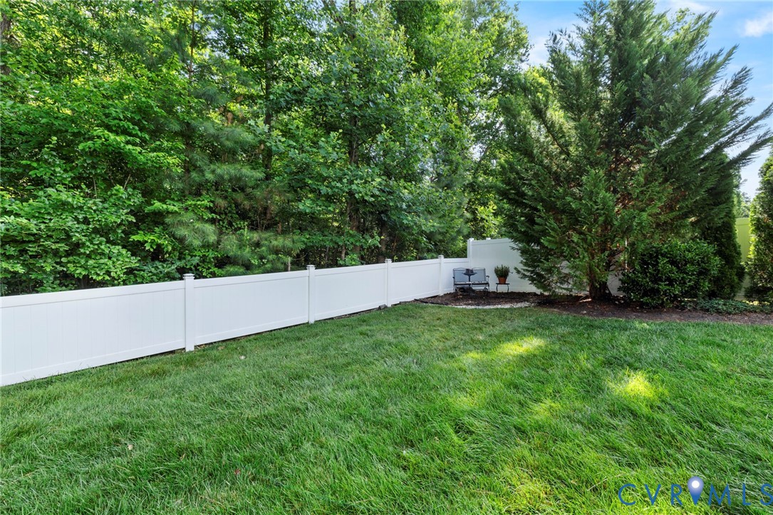 16707 White Daisy Loop