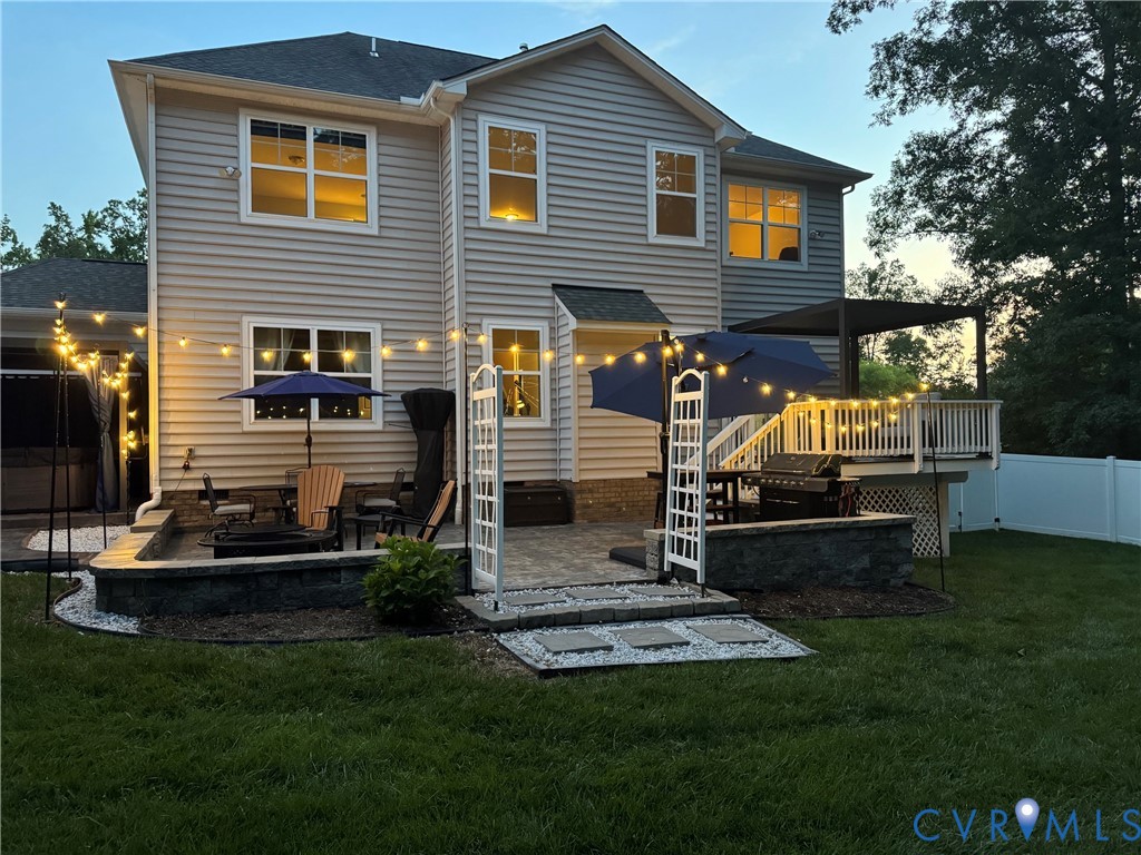 16707 White Daisy Loop