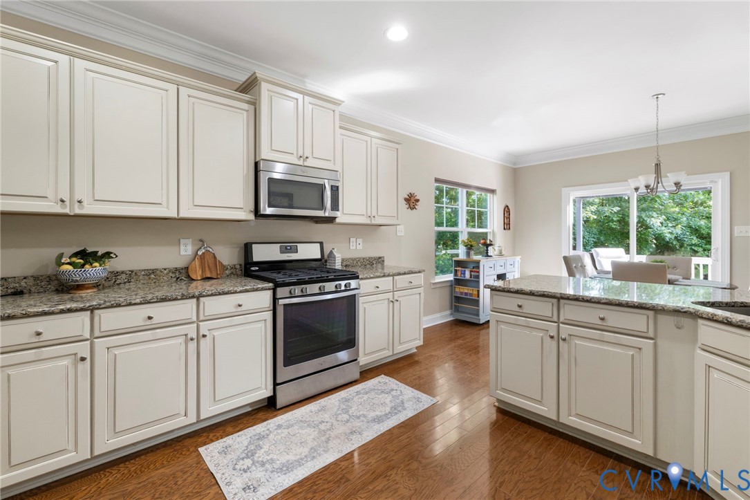 16707 White Daisy Loop