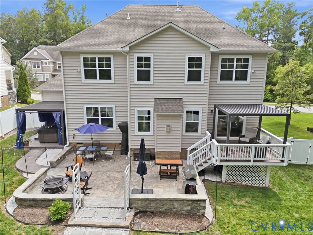 16707 White Daisy Loop
