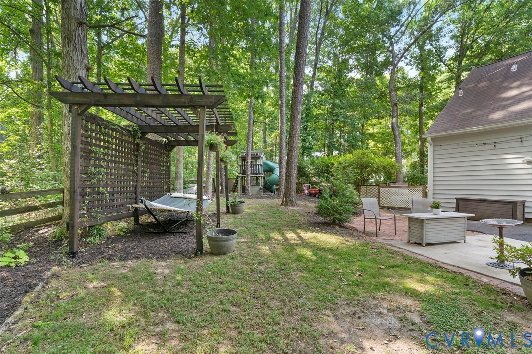 14400 Birnam Woods Rd