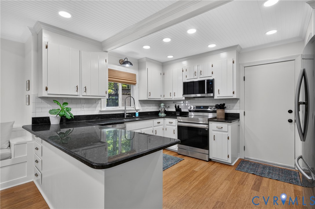 14400 Birnam Woods Rd