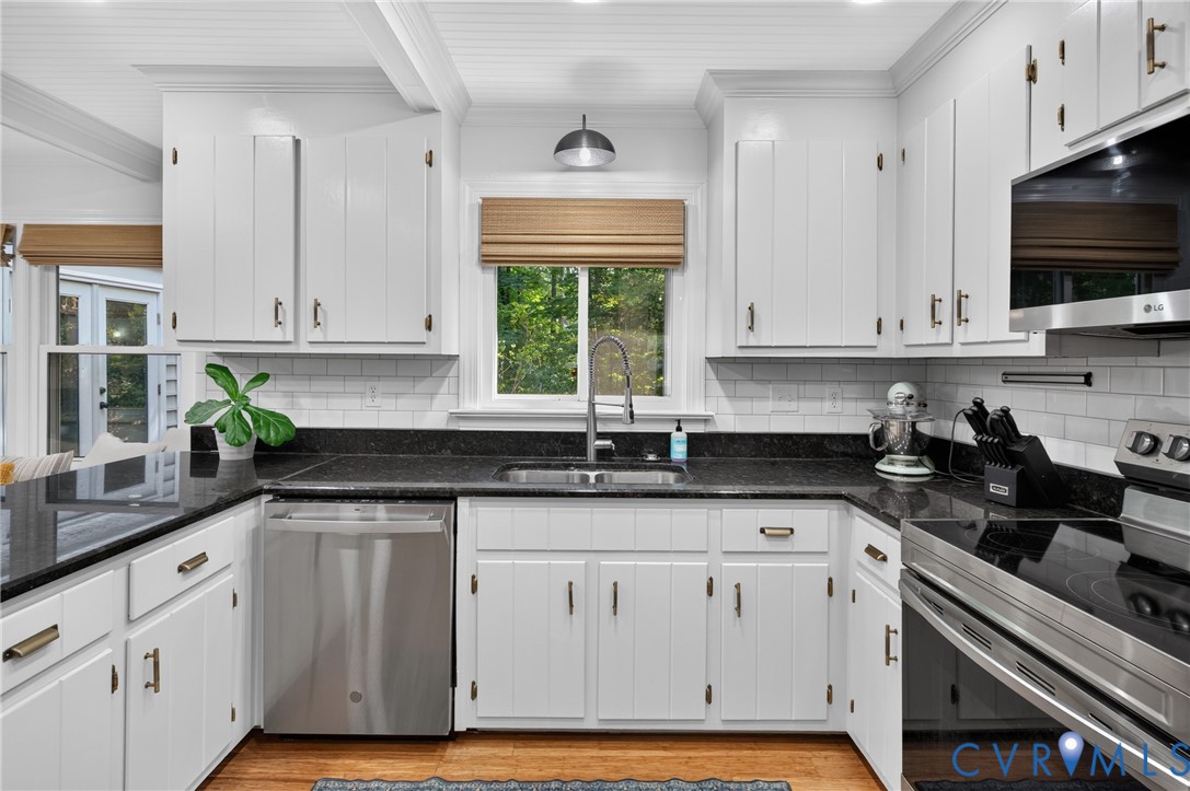 14400 Birnam Woods Rd
