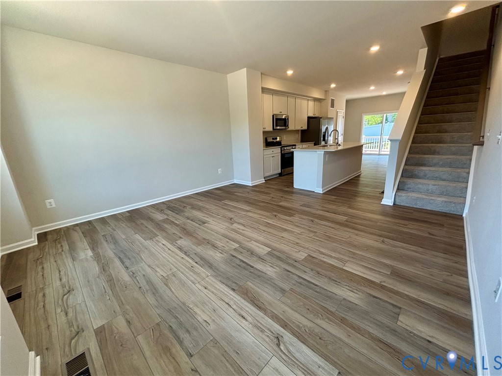 6029 Blue Iris Rd