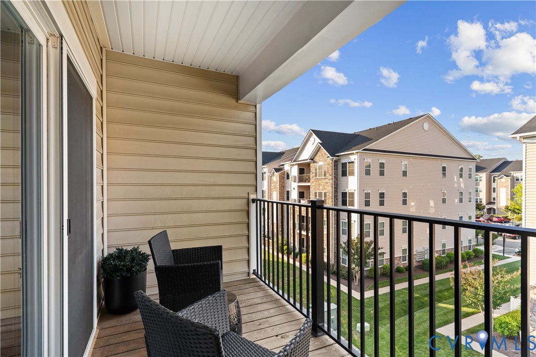1221 Westwood Village Ln Unit#402