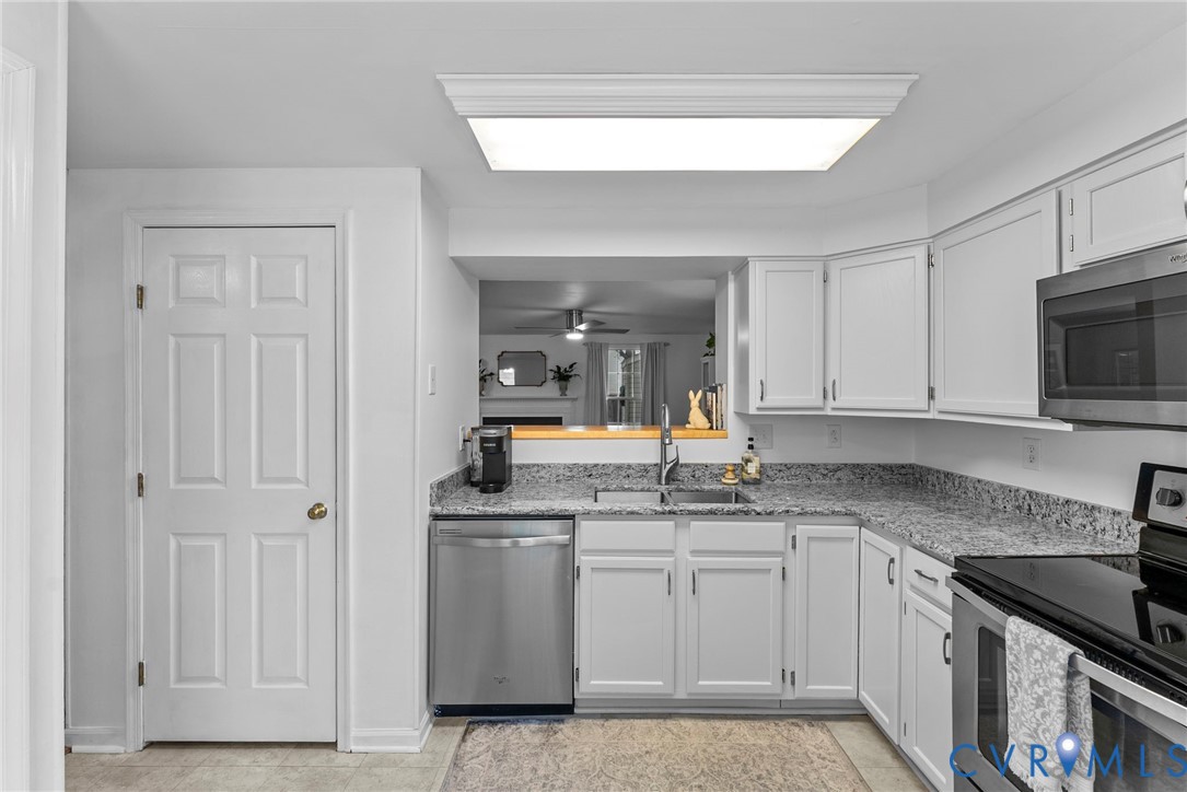 3013 Montfort Loop
