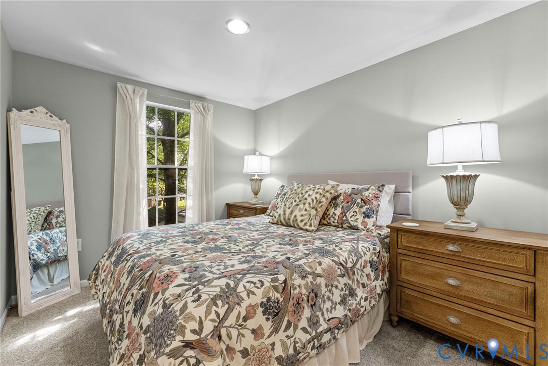3013 Montfort Loop