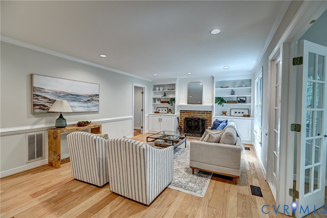 3813 English Horn Ct