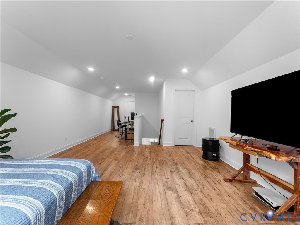5406 Swift Fox Place