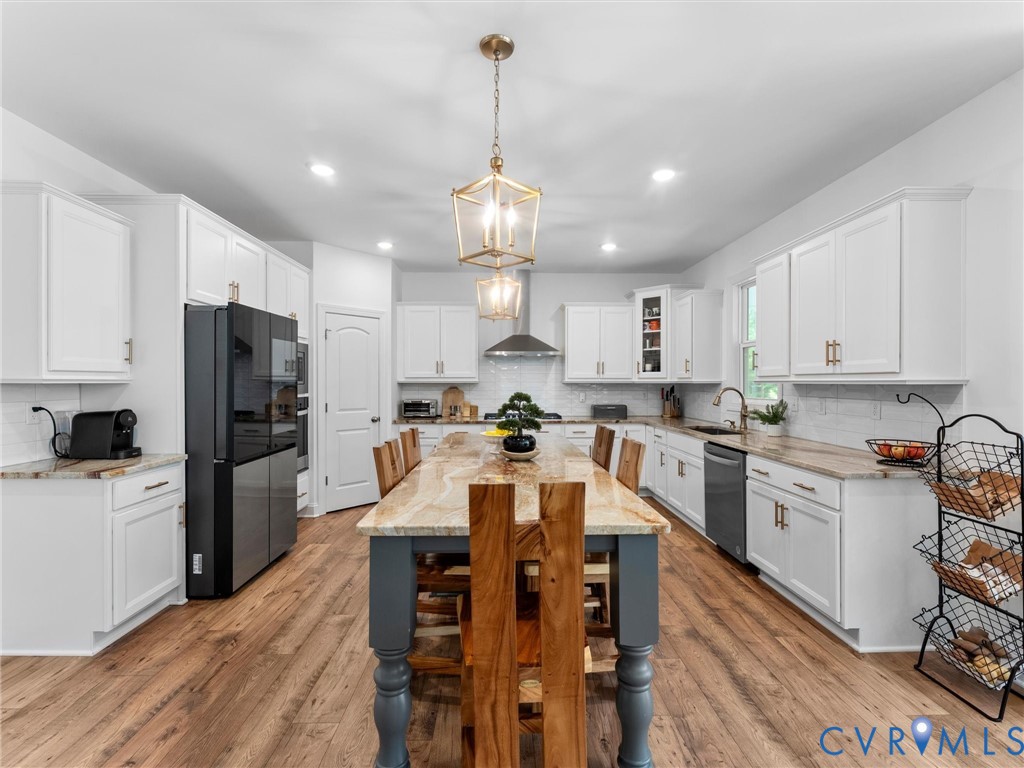 5406 Swift Fox Place
