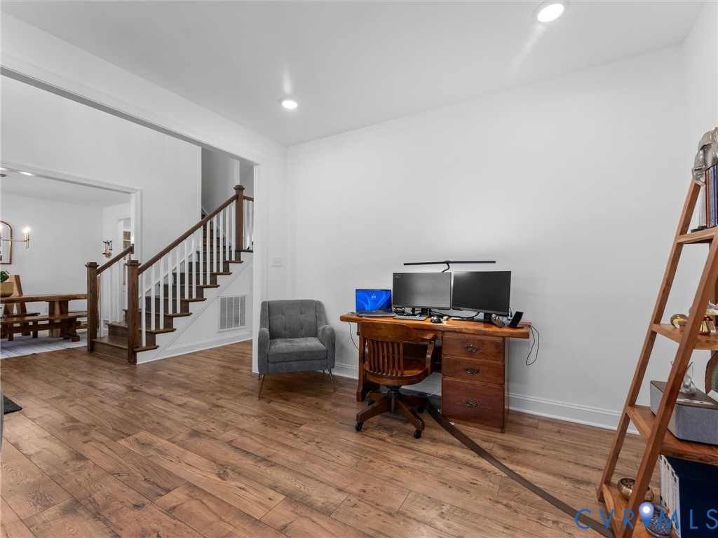 5406 Swift Fox Place