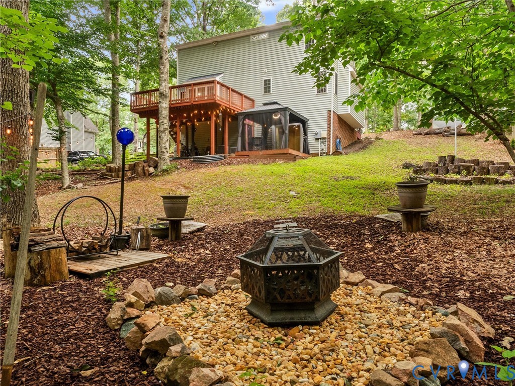 7405 Kentucky Derby Dr