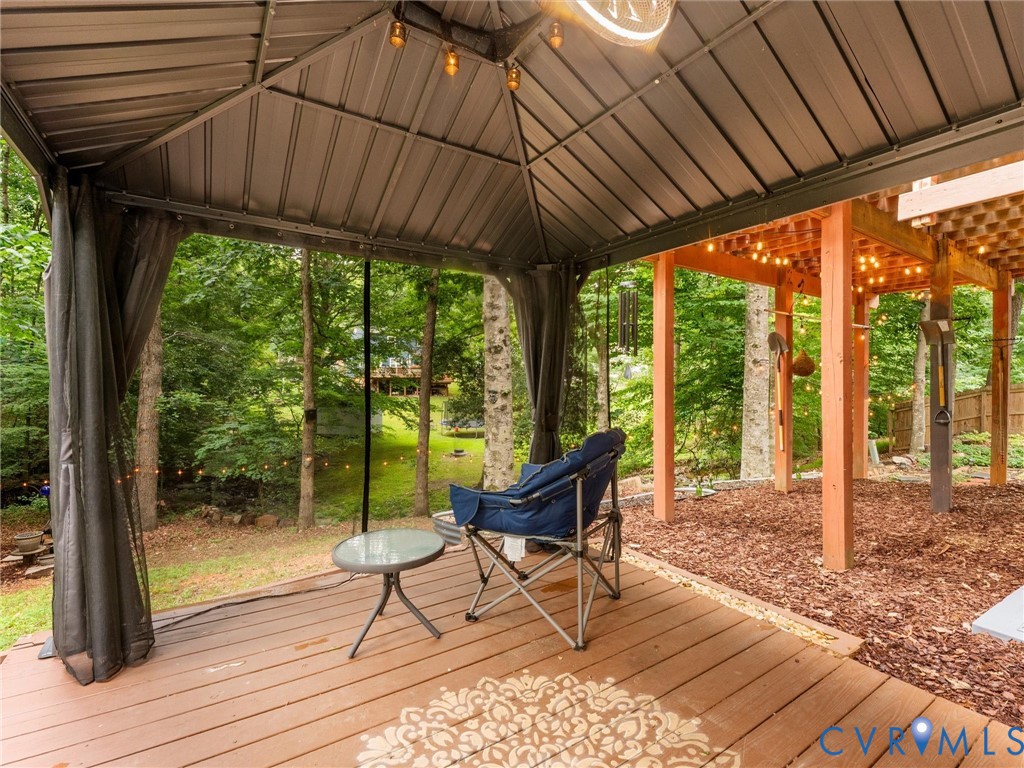 7405 Kentucky Derby Dr
