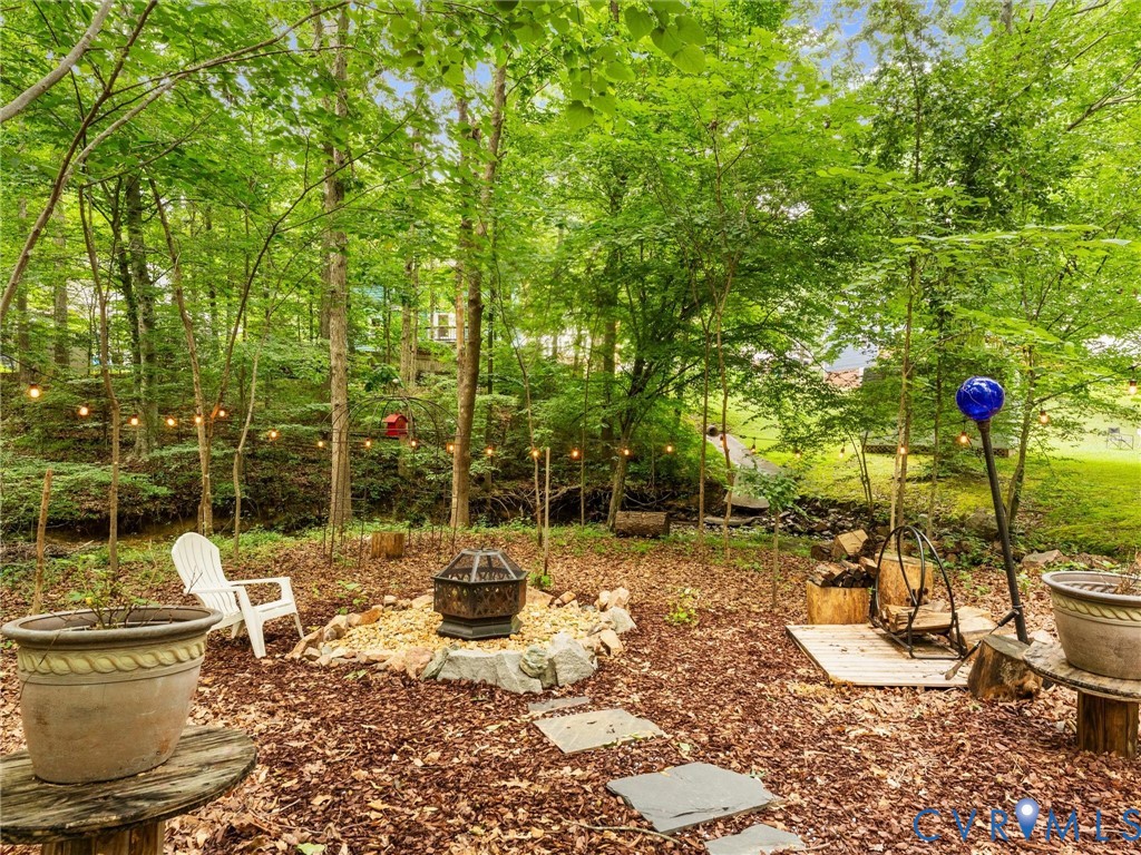 7405 Kentucky Derby Dr