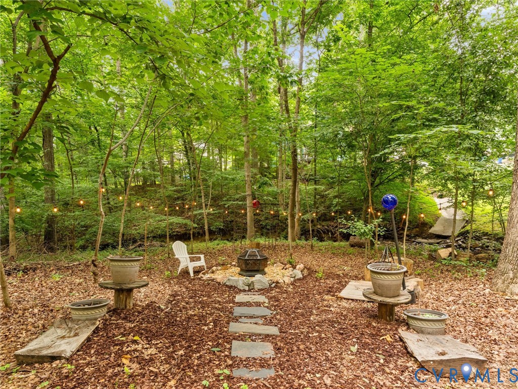 7405 Kentucky Derby Dr