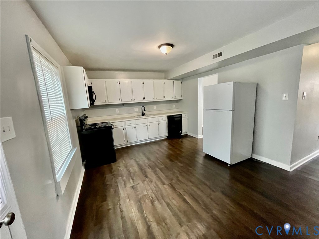 3401 Chalfont Dr