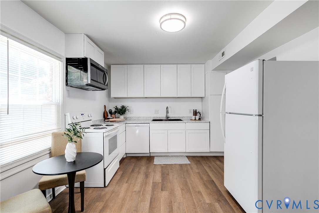 3411 Chalfont Dr