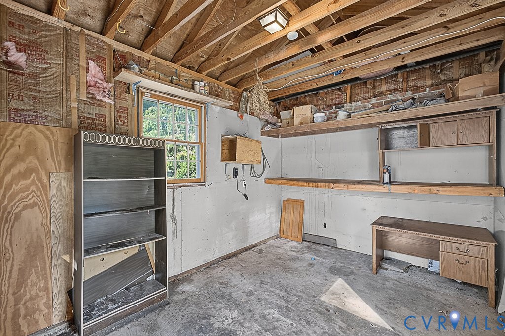 11701 Holly Hill Rd