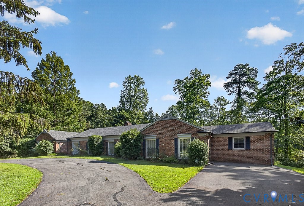 11701 Holly Hill Rd Chester VA