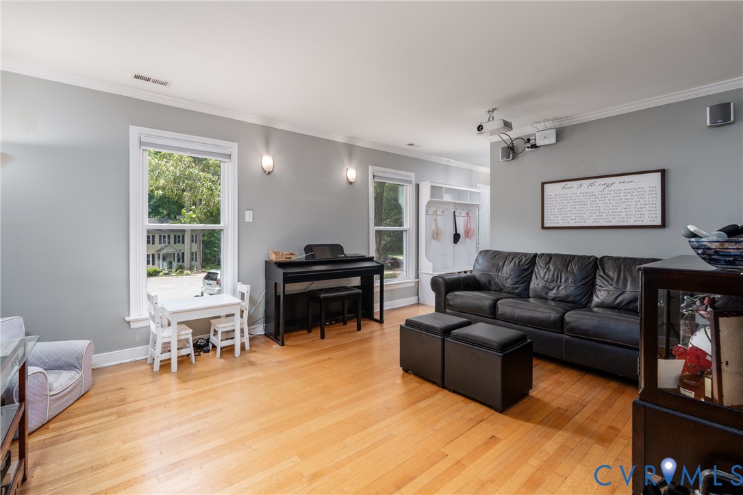 2305 Turtle Hill Ct