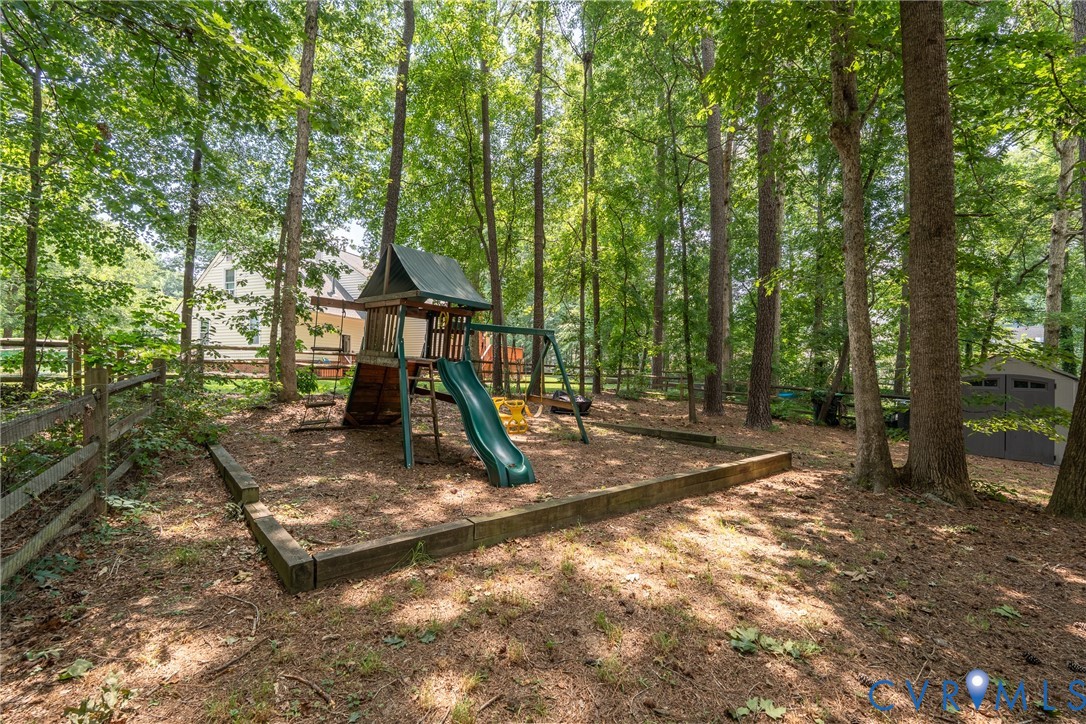 2305 Turtle Hill Ct