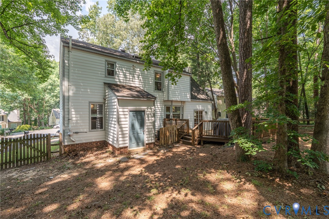 2305 Turtle Hill Ct