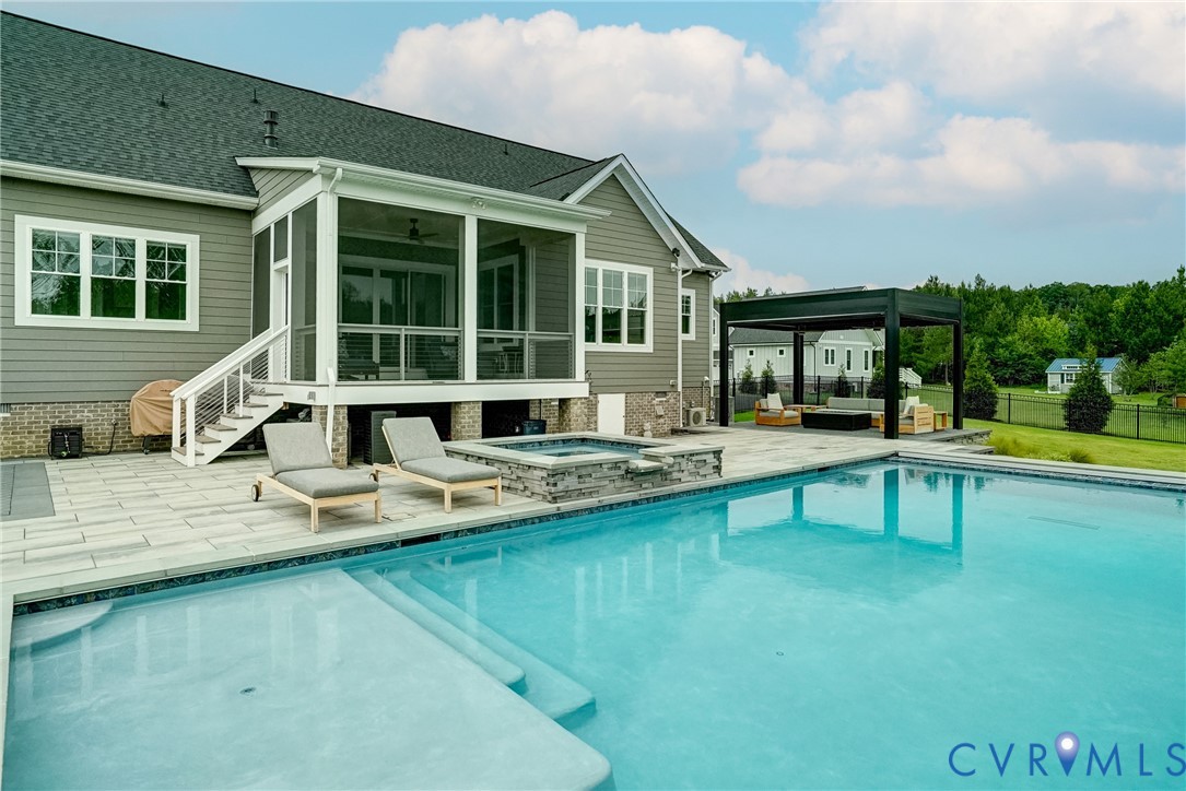 1732 Fishers Pond Dr