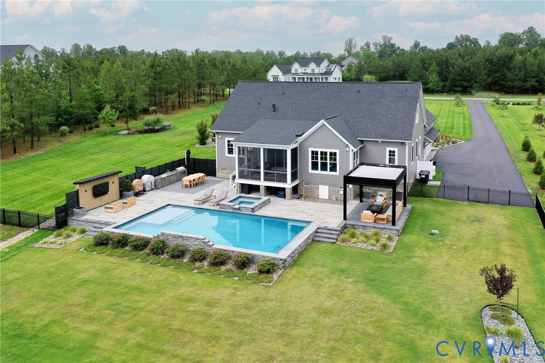 1732 Fishers Pond Dr