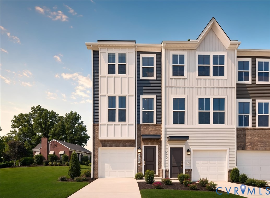 6035 Blue Iris Rd