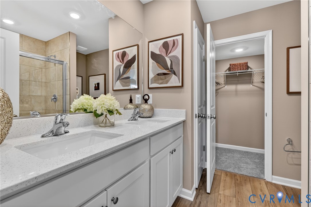 6035 Blue Iris Rd