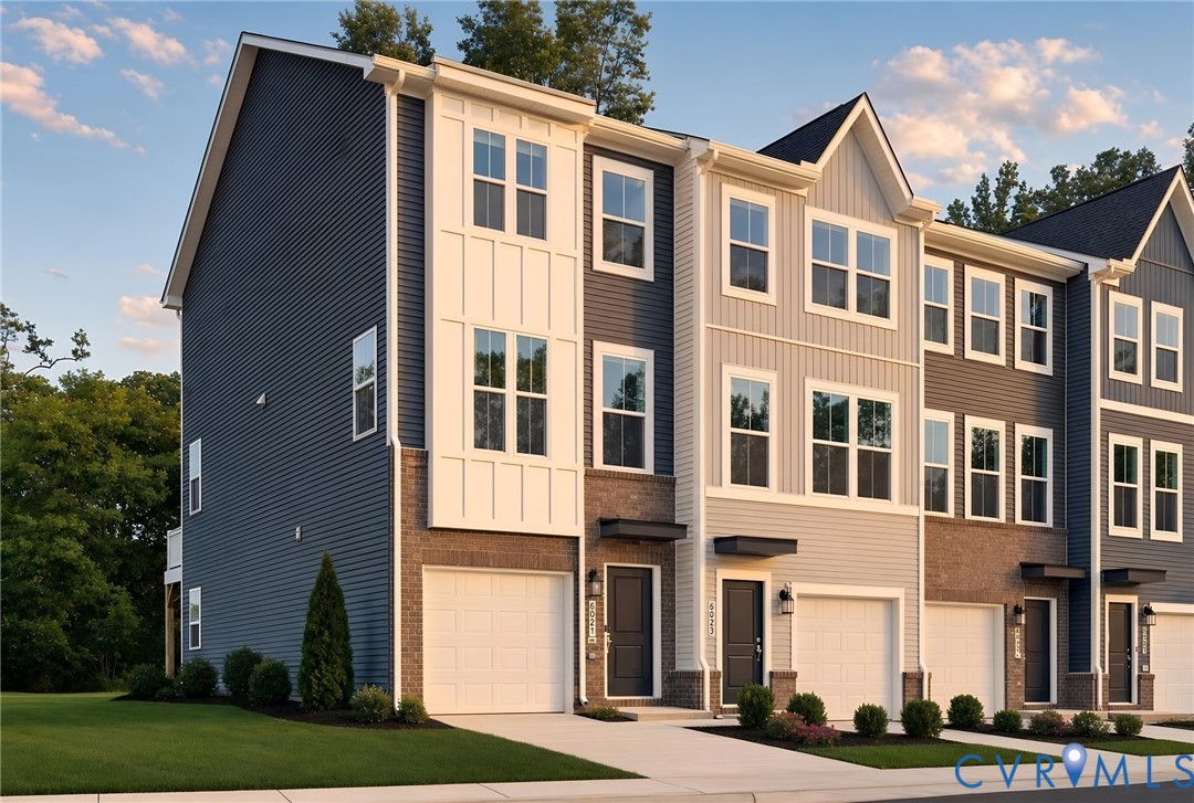 6035 Blue Iris Rd