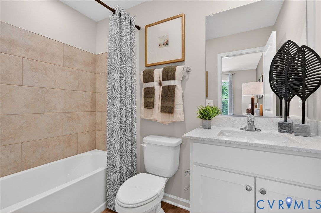 6035 Blue Iris Rd