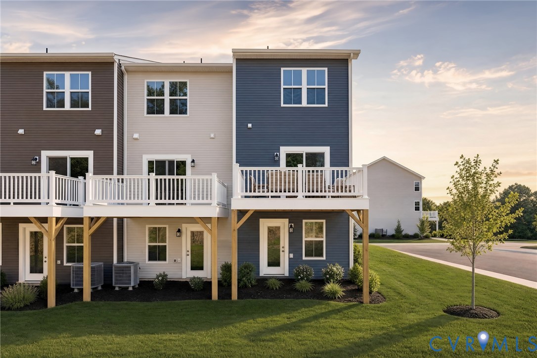 6035 Blue Iris Rd