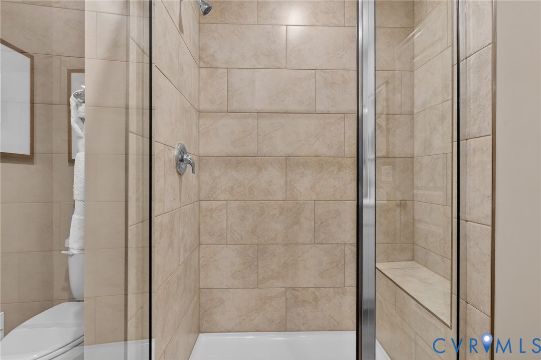 6035 Blue Iris Rd
