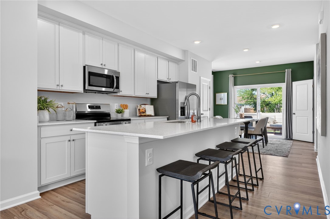6035 Blue Iris Rd