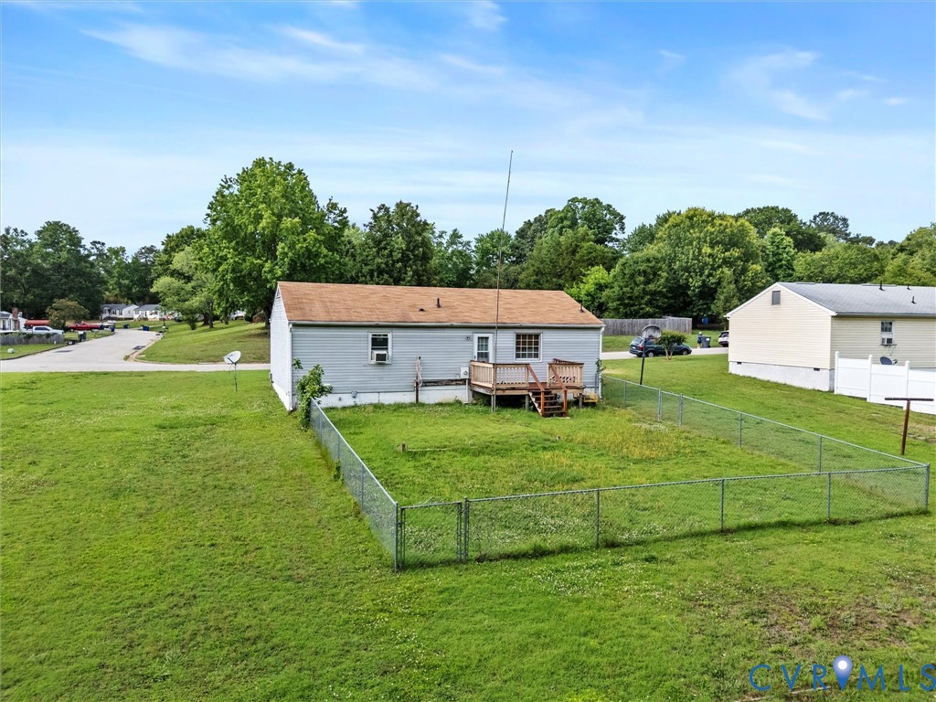 5619 Huntingcreek Dr