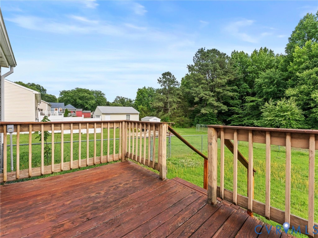 5619 Huntingcreek Dr