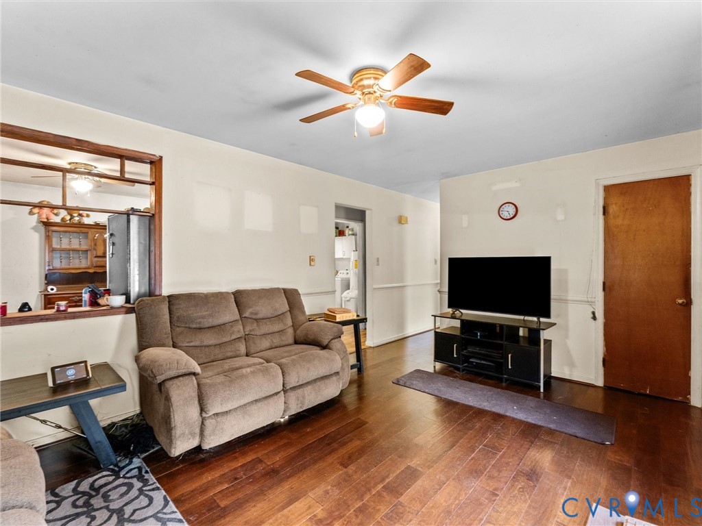 5619 Huntingcreek Dr