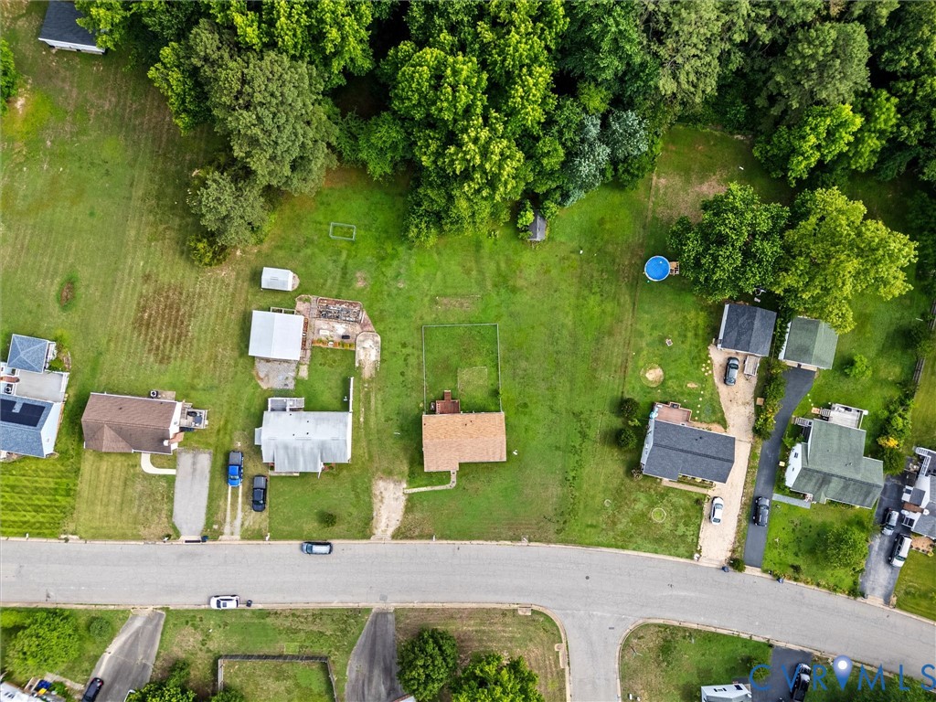 5619 Huntingcreek Dr