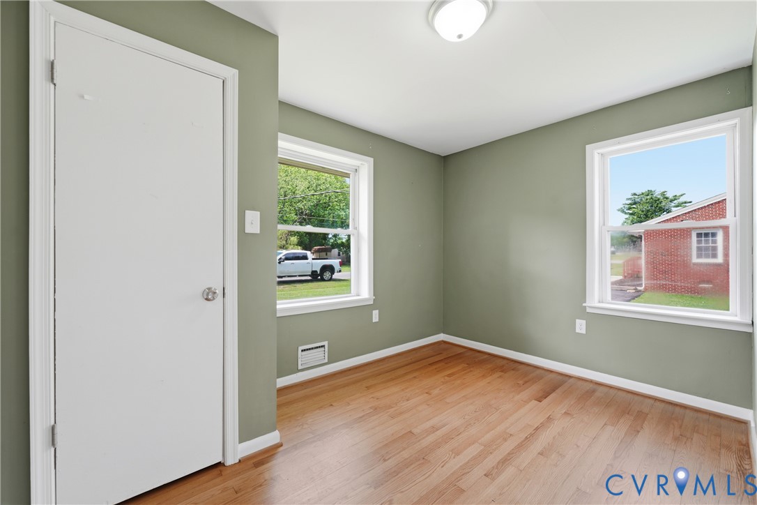 1214 Southbury Ave