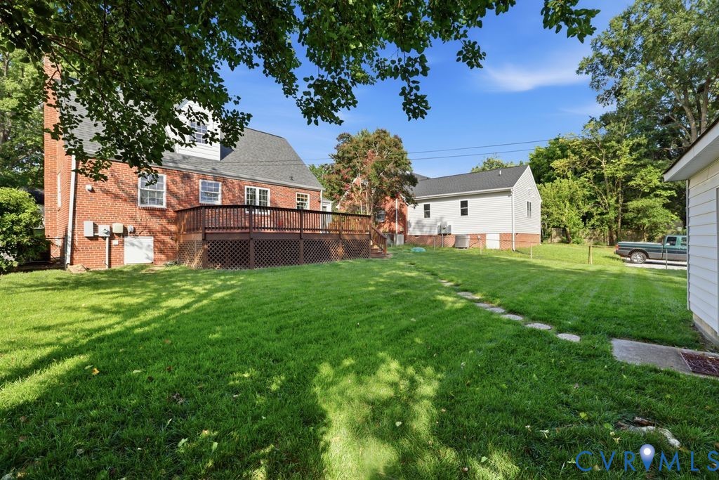 4815 Bromley Ln