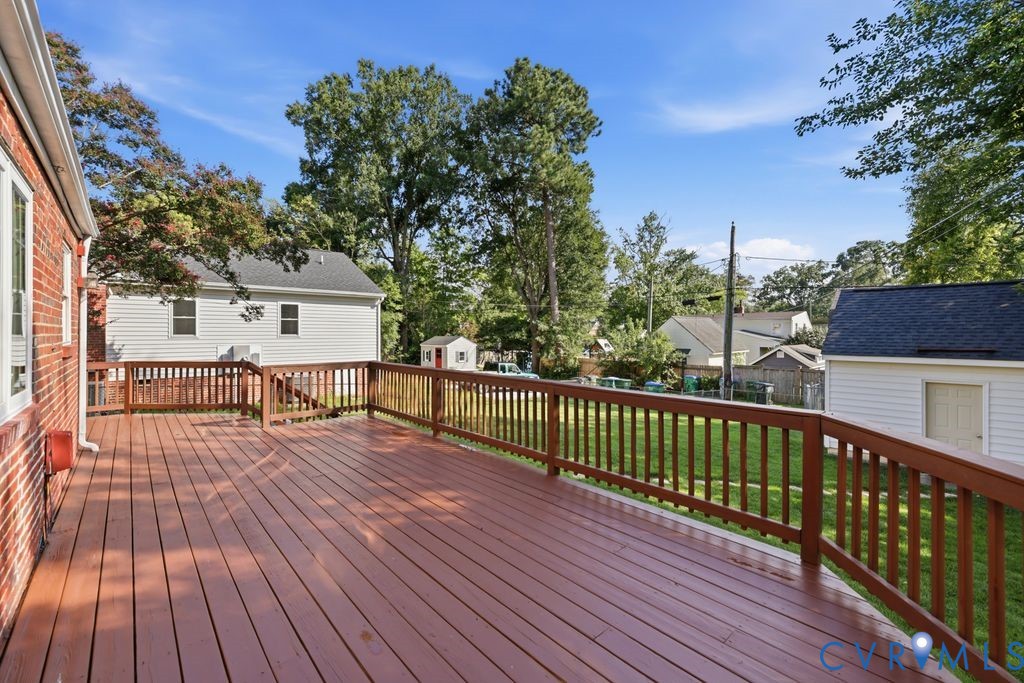 4815 Bromley Ln