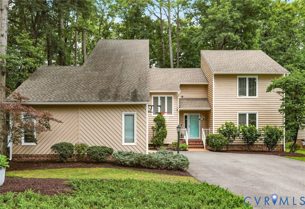 11200 Riverchase Dr