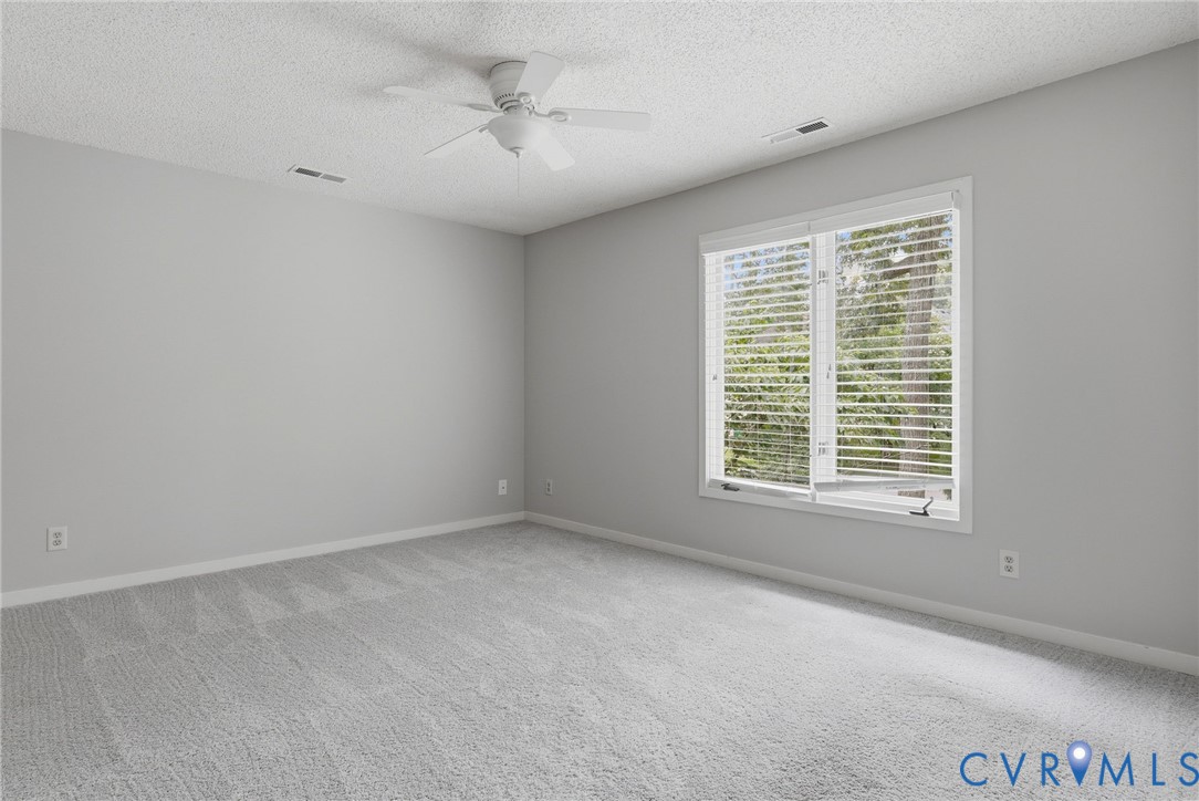 11200 Riverchase Dr
