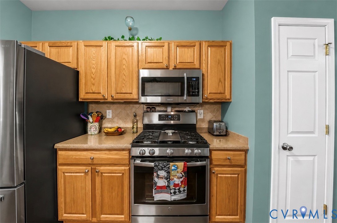 958 Wellston Ct