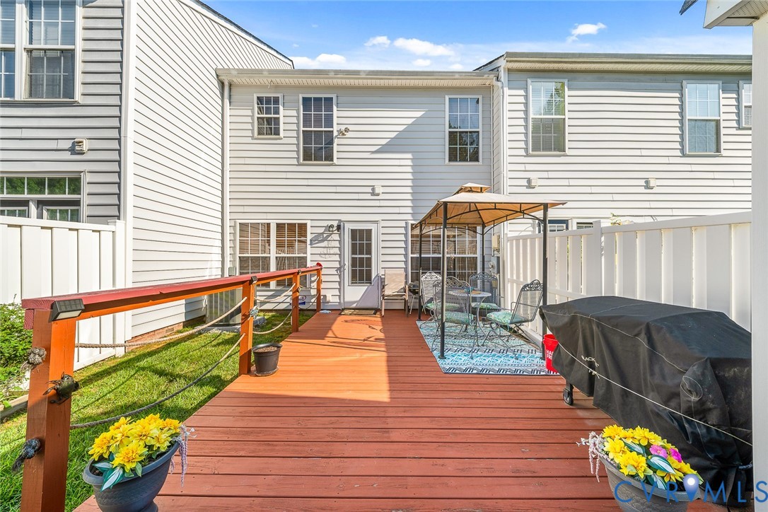 958 Wellston Ct
